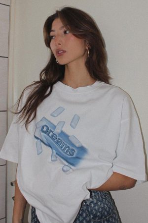 Vintage-Inspired White Short Sleeve T-Shirt for Women - Retro High Street Summer Style, Trendy Hot Girl Top