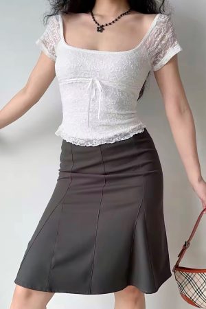 Vintage Lace Trim Square Neck Short Sleeve T-shirt for Women - Slim Fit, European & American Style, Y2K Inspired Short Top