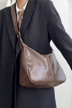 Vintage Large Capacity Shoulder Crossbody Bag for Women - Versatile Commuter Style for College and Everyday Use