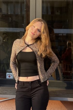 Vintage Leopard Print Cardigan with Lace Trim and Tie Detail - Spring 2025 Women's Slim Fit Fashion Top for a Wild Look