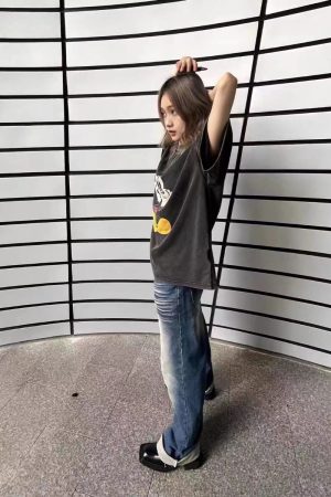 Vintage Mickey Graphic T-Shirt for Women - Retro Washed Short Sleeve Tee in Trendy Street Style