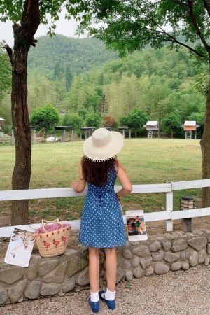 Vintage Polka Dot Sleeveless Vest Dress for Women - French Style, Small Lapel, Waist-Defined, 2022 Spring/Summer, Hong Kong Fashion