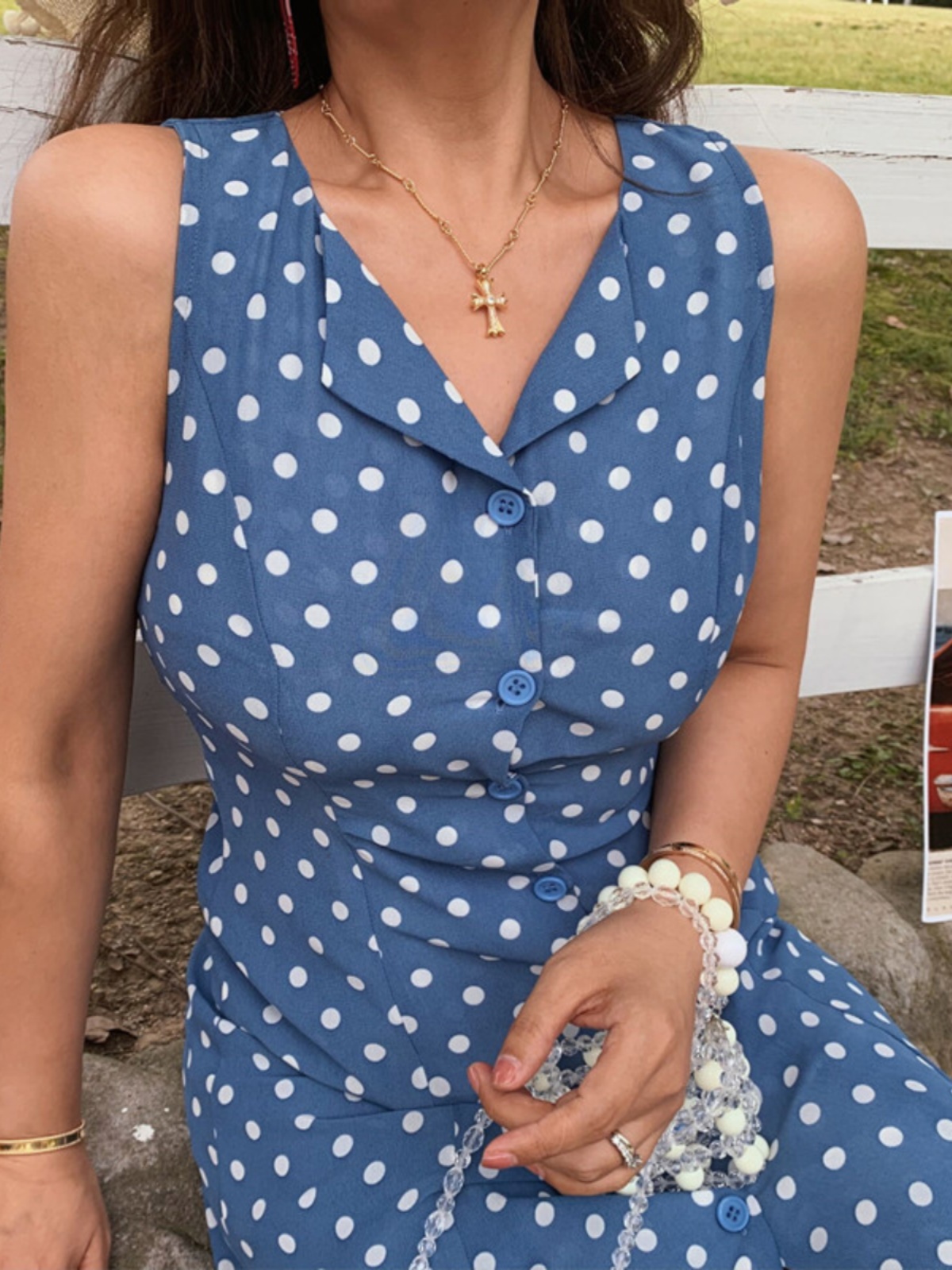 Vintage Polka Dot Sleeveless Vest Dress for Women - French Style, Small Lapel, Waist-Defined, 2022 Spring/Summer, Hong Kong Fashion Vintage Polka Dot Sleeveless Vest Dress for Women - French Style, Small Lapel, Waist-Defined, 2022 Spring/Summer, Hong Kong Fashion