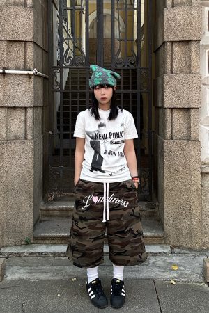 Vintage Punk Letter Print Round Neck Short Sleeve Unisex T-Shirt - Casual Summer Style for Men and Women