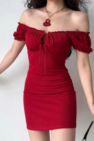 Vintage Red Square Neck Tie Dress with Puff Sleeves - Slim Fit Bodycon Mini Skirt for a Chic Y2K Look