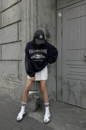 Vintage Snow Mountain Landscape Print Loose Round Neck Sweatshirt for Women - Retro Autumn High Street Trendy Top