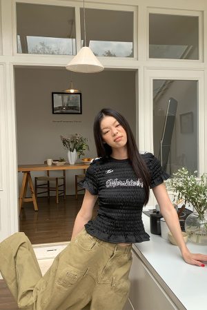 Vintage Textured Ruffled Slim Fit Short T-Shirt for Women - Summer Round Neck Jersey Short Sleeve Top in American Style