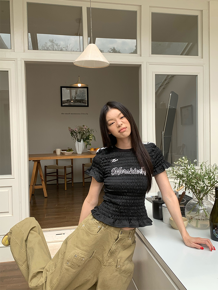 Vintage Textured Ruffled Slim Fit Short T-Shirt for Women - Summer Round Neck Jersey Short Sleeve Top in American Style Vintage Textured Ruffled Slim Fit Short T-Shirt for Women - Summer Round Neck Jersey Short Sleeve Top in American Style