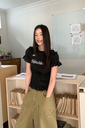 Vintage Textured Ruffled Slim Fit Short T-Shirt for Women - Summer Round Neck Jersey Short Sleeve Top in American Style