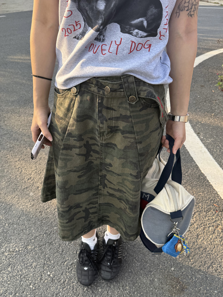 Vintage Washed Camouflage Skirt for Women - Casual American-Style Summer Workwear, Niche Design, Trendy 90s Fashion Vintage Washed Camouflage Skirt for Women - Casual American-Style Summer Workwear, Niche Design, Trendy 90s Fashion