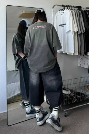 Vintage Washed Distressed Racing Style Cracked Letter Print Loose Heavyweight Short-Sleeve T-Shirt for Men and Women