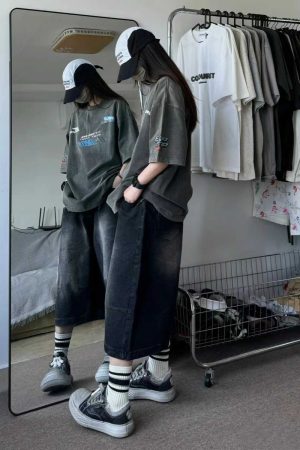 Vintage Washed Distressed Racing Style Cracked Letter Print Loose Heavyweight Short-Sleeve T-Shirt for Men and Women