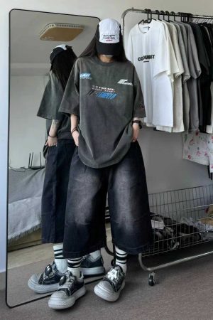 Vintage Washed Distressed Racing Style Cracked Letter Print Loose Heavyweight Short-Sleeve T-Shirt for Men and Women