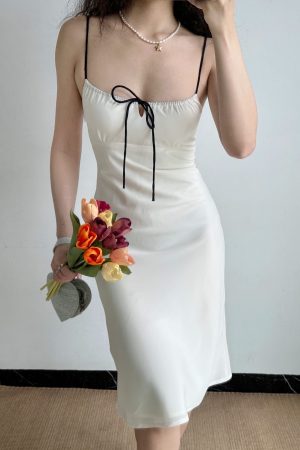 Waist-Defining A-Line Mid-Length Bodycon Slip Dress for Women - European and American Style White Strap Dress