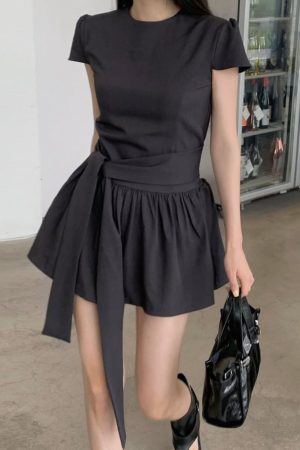 Waist Tie Short Sleeve Dress with A-Line Floral Bud Skirt - Versatile Summer Style for Effortless Elegance