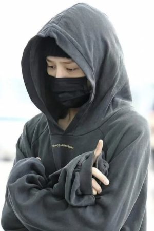 Washed Vintage Hoodie - Loose Oversized Sweatshirt Inspired by 90s G-Dragon Style