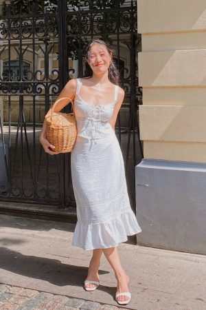 White French Lace Camisole and A-Line Fishtail Skirt Set - Elegant Lace-Up Design, Perfect for 90s Inspired and Y2K Fashion