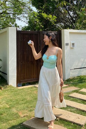 White High-Waisted French-Style Vacation Skirt - Itchy Texture Cake Skirt for Summer, Trendy and Chic