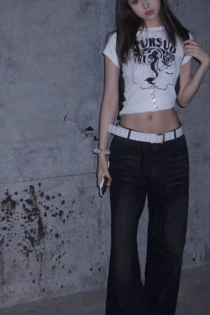 White Mermaid Print Short-Sleeve T-Shirt for Women - Retro Spicy Girl Casual Top, Slim Fit Summer Style