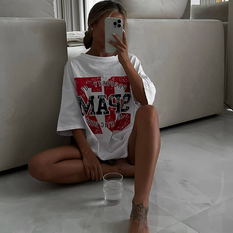 White Retro Short Sleeve T-Shirt for Women - American Style Loose Half-Sleeve Top for Summer - Trendy High Street Fashion White Retro Short Sleeve T-Shirt for Women - American Style Loose Half-Sleeve Top for Summer - Trendy High Street Fashion