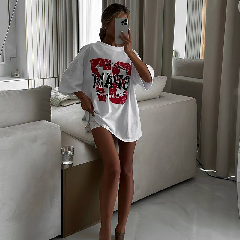 White Retro Short Sleeve T-Shirt for Women - American Style Loose Half-Sleeve Top for Summer - Trendy High Street Fashion White Retro Short Sleeve T-Shirt for Women - American Style Loose Half-Sleeve Top for Summer - Trendy High Street Fashion