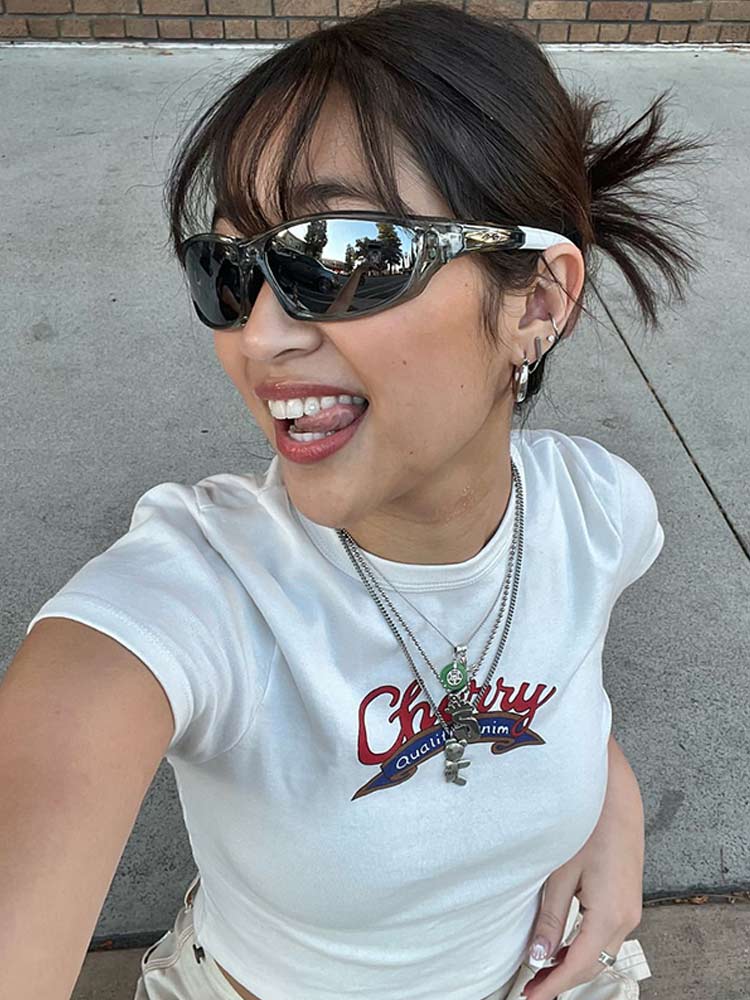 White Short Sleeve Crop T-Shirt for Women - Retro American Style Belly-Baring Top, Summer Fashion, ABG Hot Girl Vibe White Short Sleeve Crop T-Shirt for Women - Retro American Style Belly-Baring Top, Summer Fashion, ABG Hot Girl Vibe