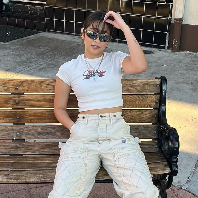 White Short Sleeve Crop T-Shirt for Women - Retro American Style Belly-Baring Top, Summer Fashion, ABG Hot Girl Vibe White Short Sleeve Crop T-Shirt for Women - Retro American Style Belly-Baring Top, Summer Fashion, ABG Hot Girl Vibe