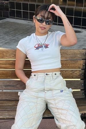 White Short Sleeve Crop T-Shirt for Women - Retro American Style Belly-Baring Top, Summer Fashion, ABG Hot Girl Vibe