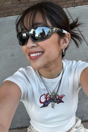 White Short Sleeve Crop T-Shirt for Women - Retro American Style Belly-Baring Top, Summer Fashion, ABG Hot Girl Vibe