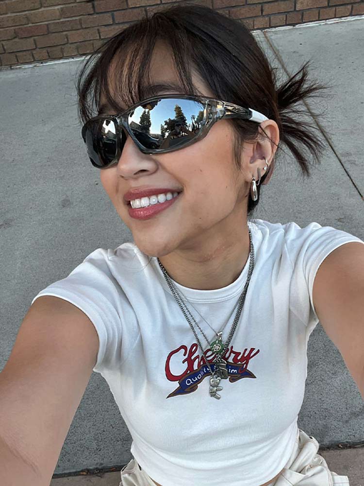 White Short Sleeve Crop T-Shirt for Women - Retro American Style Belly-Baring Top, Summer Fashion, ABG Hot Girl Vibe White Short Sleeve Crop T-Shirt for Women - Retro American Style Belly-Baring Top, Summer Fashion, ABG Hot Girl Vibe