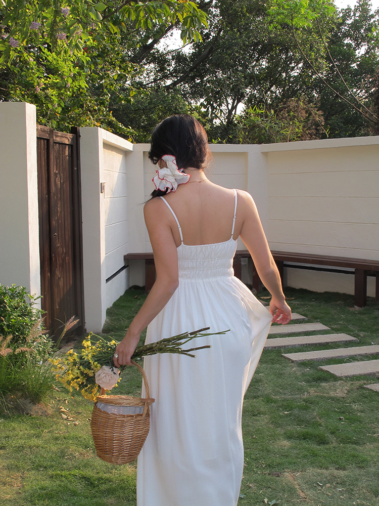 White Spaghetti Strap A-Line Dress with Long Skirt – Sexy Vacation Style, Trendy French Design, Perfect for Summer Events White Spaghetti Strap A-Line Dress with Long Skirt – Sexy Vacation Style, Trendy French Design, Perfect for Summer Events