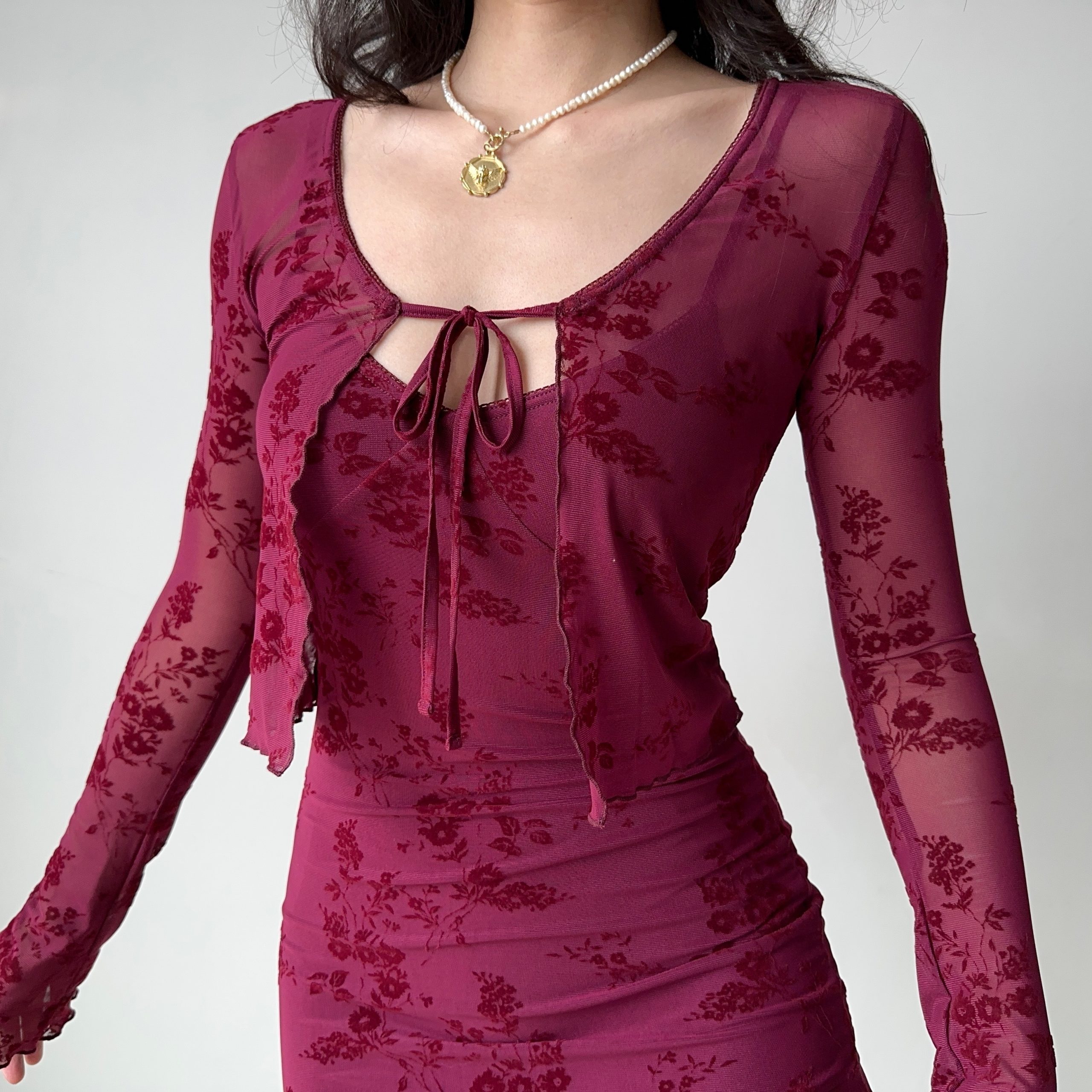 Wine Red Embroidered Camisole Dress & Cardigan Two-Piece Set - European & American Style New Year Fashion Robe Wine Red Embroidered Camisole Dress & Cardigan Two-Piece Set - European & American Style New Year Fashion Robe