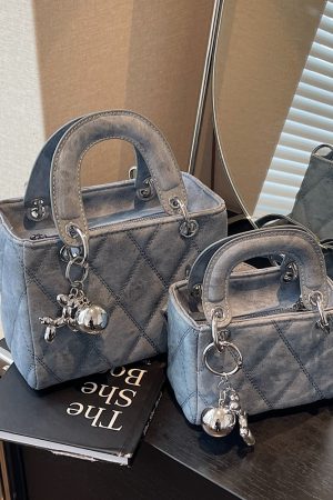 Winter Commuting Diamond Quilted Crossbody Bag - High-End Women's Handbag, Versatile Small Style for 2025