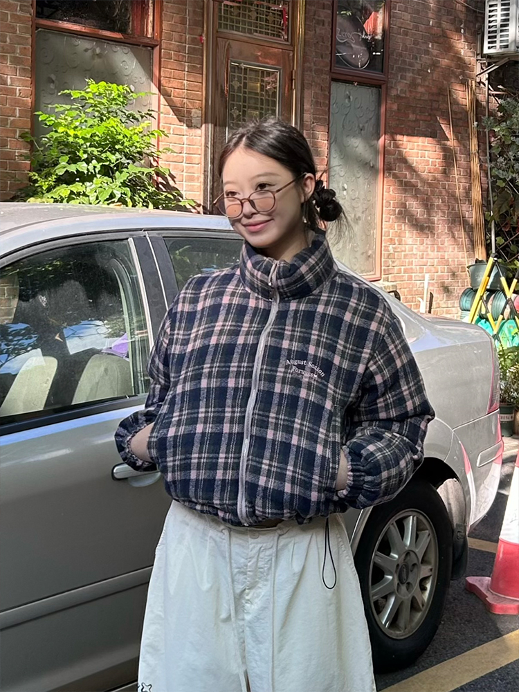 Winter Plaid Reversible Cotton Jacket for Women - Embroidered Slogan, Thickened Outerwear, Cozy Layering, Trendy Street Style Winter Plaid Reversible Cotton Jacket for Women - Embroidered Slogan, Thickened Outerwear, Cozy Layering, Trendy Street Style