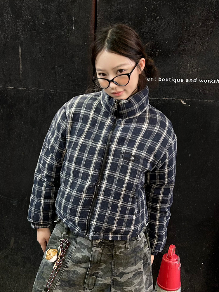 Winter Plaid Reversible Cotton Jacket for Women - Embroidered Slogan, Thickened Outerwear, Cozy Layering, Trendy Street Style Winter Plaid Reversible Cotton Jacket for Women - Embroidered Slogan, Thickened Outerwear, Cozy Layering, Trendy Street Style