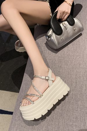 Women's 8cm Thick-Soled Height-Increasing Roman Sandals, Soft-Sole Fairy Beach Shoes for Summer 2025 Outdoor Style