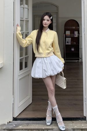 Women's Black Cloud Flower Bud Skirt - Puffy A-Line Pleated Lantern Skirt for 90s Y2K Style