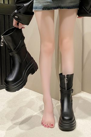 Women's Black Thick-Soled Martin Boots, British Style Motorcycle Short Boots, 9cm Height-Increasing for Autumn 2024