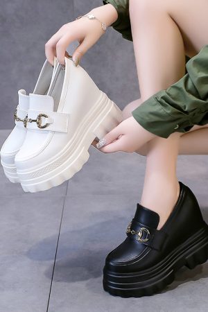 Women's Black Thick-Soled Platform Loafers - British Style 2024 Versatile Design for a Chic Niche Look