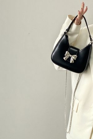 Women's Bow Chain Bag - Exquisite Niche Design for Spring and Summer, Small Crossbody Shoulder Bag