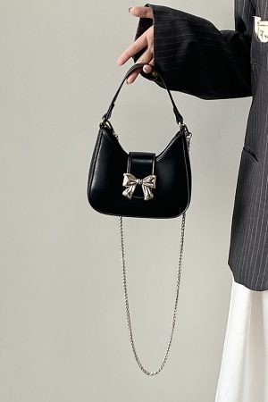 Women's Bow Chain Bag - Exquisite Niche Design for Spring and Summer, Small Crossbody Shoulder Bag