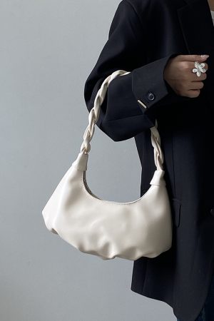 Women's Cloud Bag - Niche Design Underarm Shoulder Bag for Spring/Summer 2025 - High-Quality Texture Small Bag