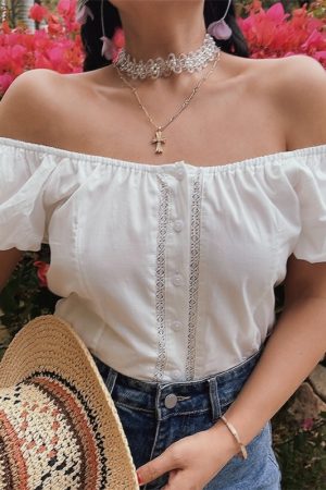 Women's Elegant Lantern Sleeve Embroidered Lace Short-Sleeve Shirt for Spring & Summer - Chic Vacation Top