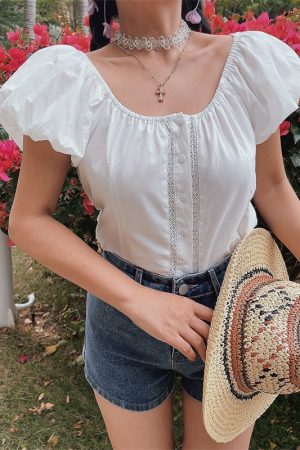 Women's Elegant Lantern Sleeve Embroidered Lace Short-Sleeve Shirt for Spring & Summer - Chic Vacation Top