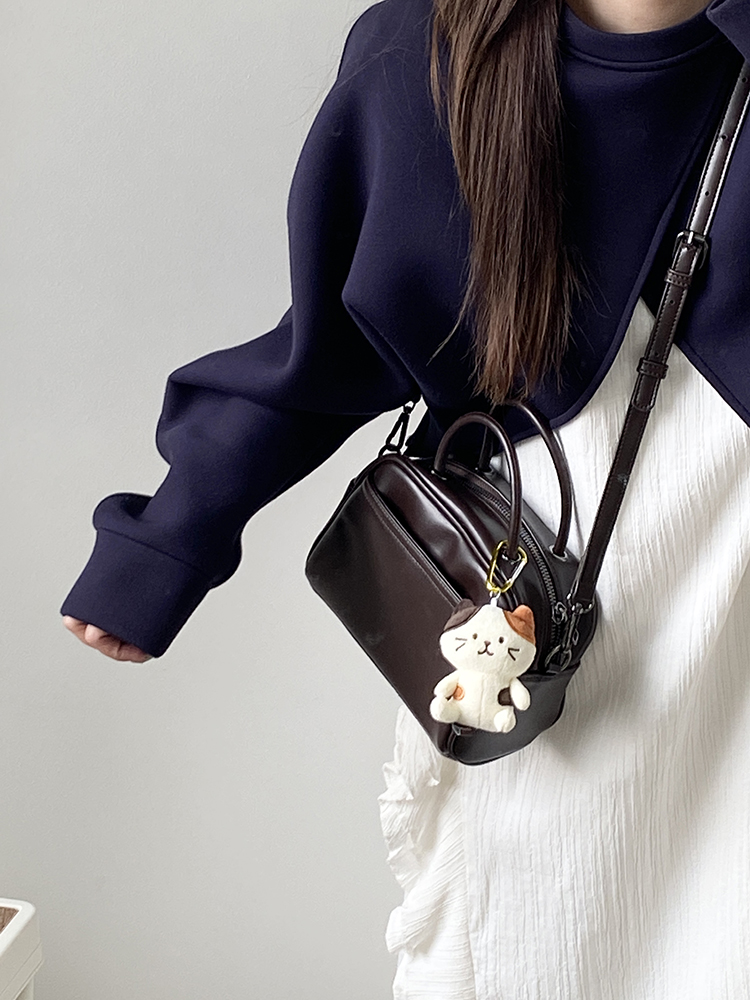 Women's High-End Retro Boston Bag - Lightweight Korean Style Crossbody Shoulder Handbag for 2025 Fashion Women's High-End Retro Boston Bag - Lightweight Korean Style Crossbody Shoulder Handbag for 2025 Fashion