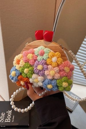Women's Knitted Flower Pearl Chain Crossbody Shell Bag - Trendy 2025 Fashion Accessory, Perfect for Y2K and Casual Styles