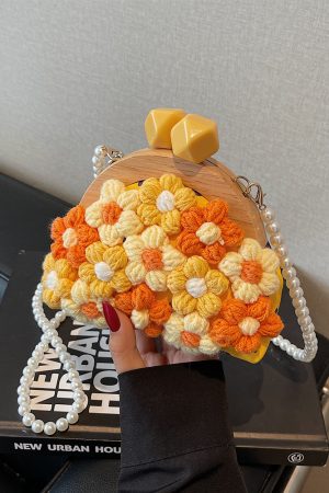 Women's Knitted Flower Pearl Chain Crossbody Shell Bag - Trendy 2025 Fashion Accessory, Perfect for Y2K and Casual Styles