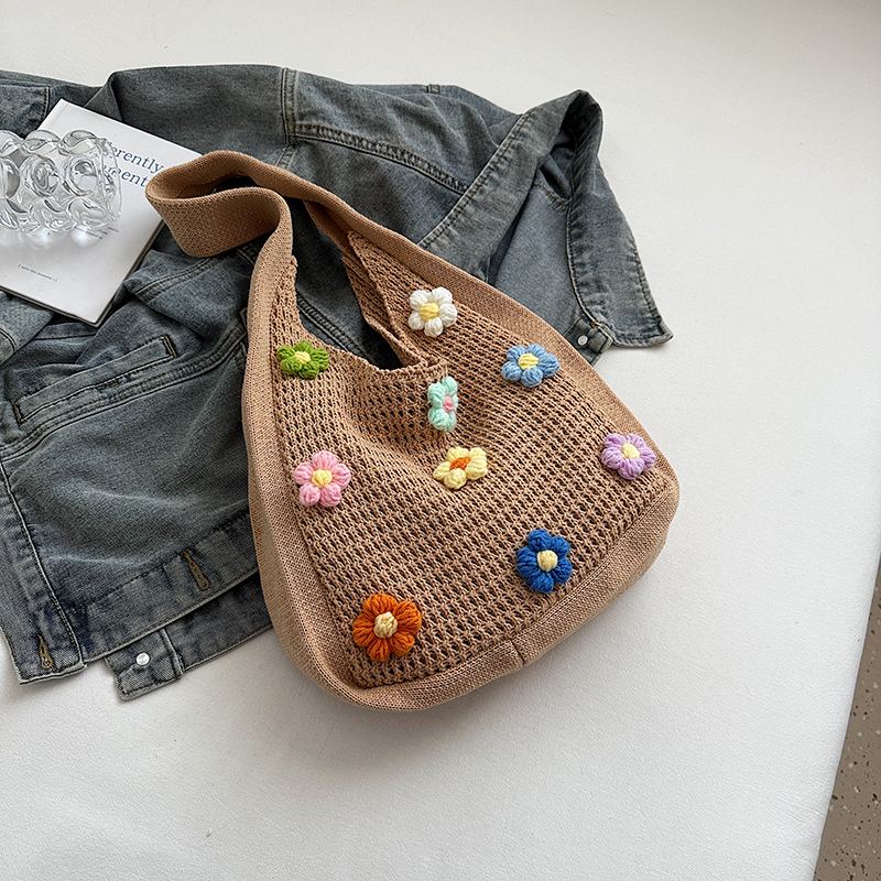 Women's Knitted Yarn Tote Bag - 2025 Trendy Lazy Style Shoulder Bag with Large Capacity for Commuting and Everyday Use Women's Knitted Yarn Tote Bag - 2025 Trendy Lazy Style Shoulder Bag with Large Capacity for Commuting and Everyday Use