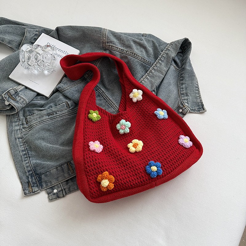 Women's Knitted Yarn Tote Bag - 2025 Trendy Lazy Style Shoulder Bag with Large Capacity for Commuting and Everyday Use Women's Knitted Yarn Tote Bag - 2025 Trendy Lazy Style Shoulder Bag with Large Capacity for Commuting and Everyday Use