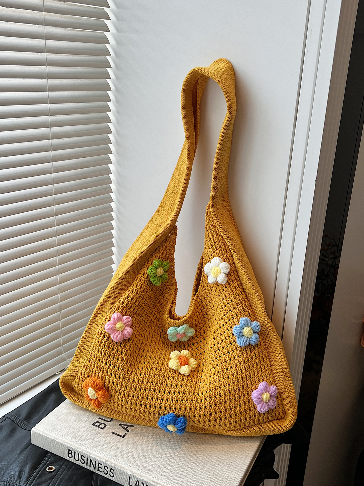 Women's Knitted Yarn Tote Bag - 2025 Trendy Lazy Style Shoulder Bag with Large Capacity for Commuting and Everyday Use Women's Knitted Yarn Tote Bag - 2025 Trendy Lazy Style Shoulder Bag with Large Capacity for Commuting and Everyday Use